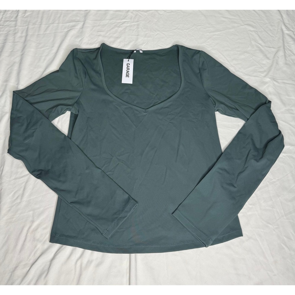 Garage Sleek Long Sleeve Top Urban Chic Green Scoop Neck Size Large BNWT
